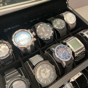Men's Black and Silver Watch Collection